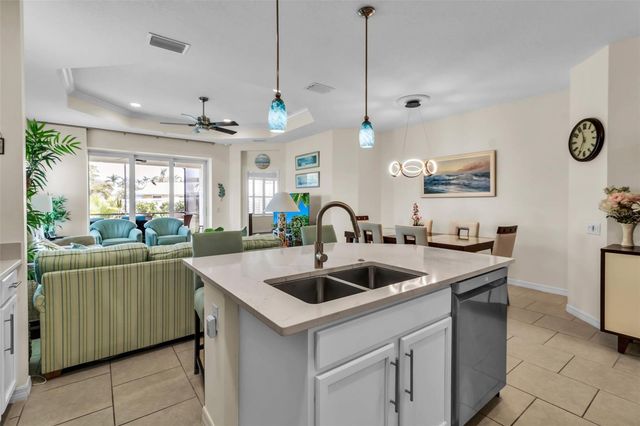 7004 VISTA BELLA DRIVE, Bradenton, FL 34209