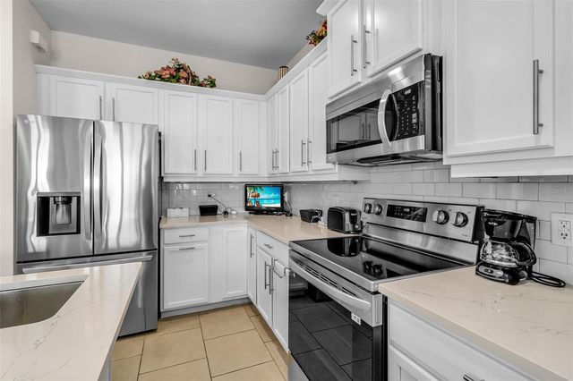 7004 VISTA BELLA DRIVE, Bradenton, FL 34209