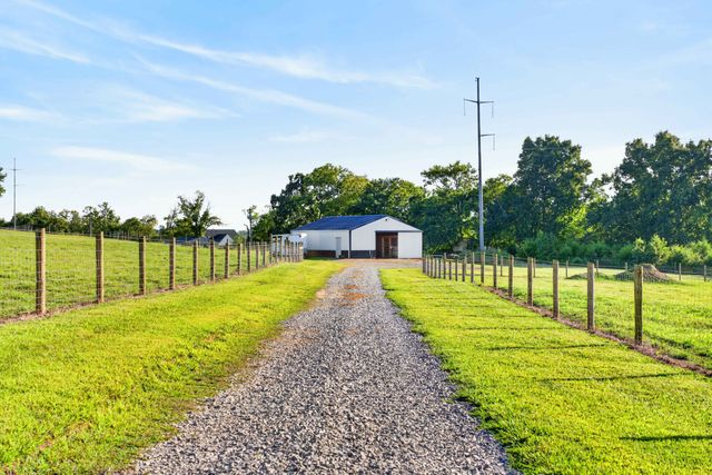 4792 Ollie Chunn Rd, Spring Hill, TN 37174