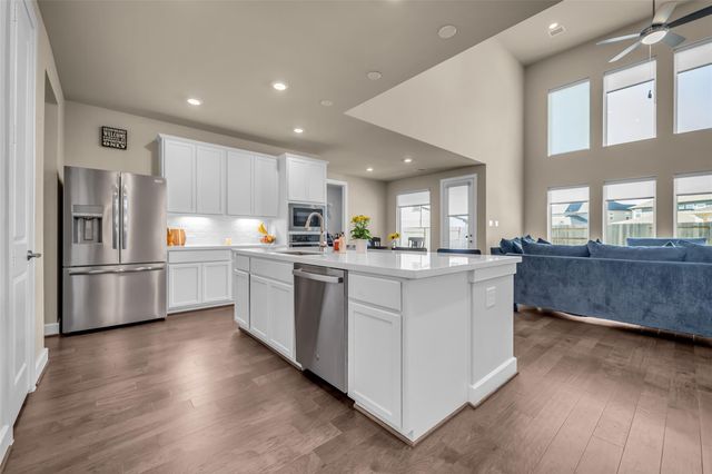 21102 Chelton Beach Drive, Cypress, TX 77433