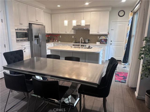 64 Emerald Clover, Irvine, CA 92620