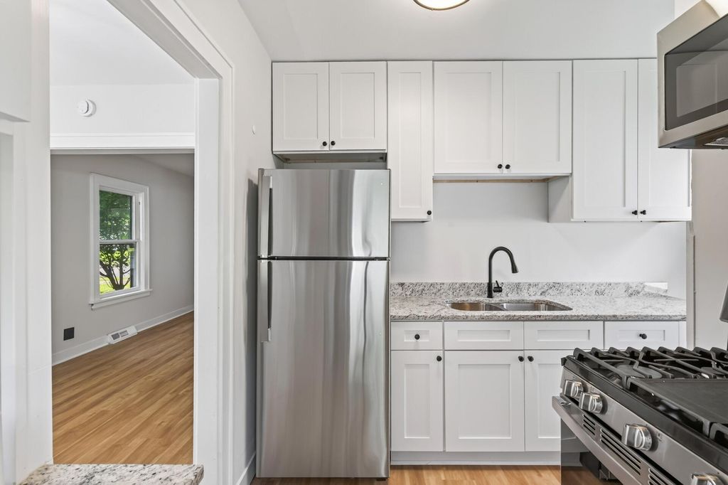 3346 Knox Avenue N, Minneapolis, MN 55412 — photo 4