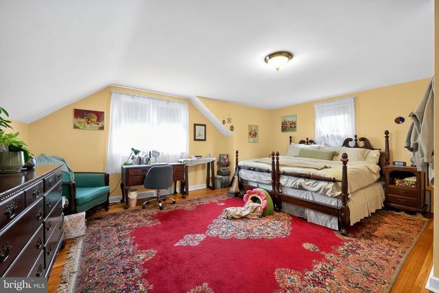 112 WALNUT HILL LN, Havertown, PA 19083