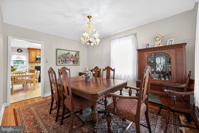 112 WALNUT HILL LN, Havertown, PA 19083