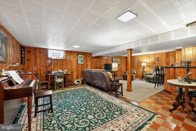 112 WALNUT HILL LN, Havertown, PA 19083