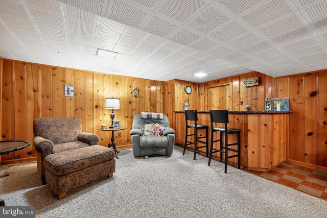 112 WALNUT HILL LN, Havertown, PA 19083