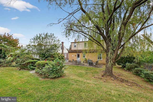 112 WALNUT HILL LN, Havertown, PA 19083