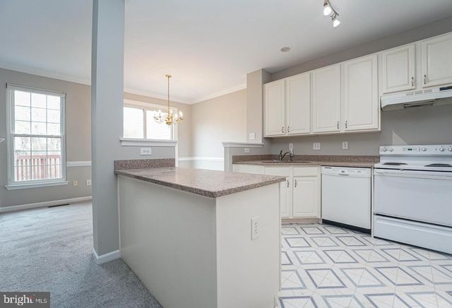 10 PEPPERDINE CIR, Baltimore, MD 21228