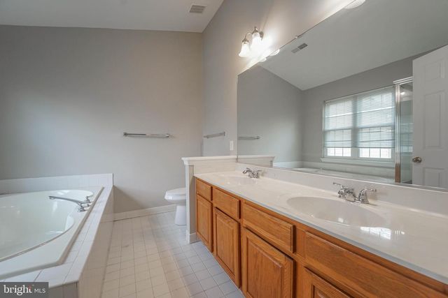 10 PEPPERDINE CIR, Baltimore, MD 21228