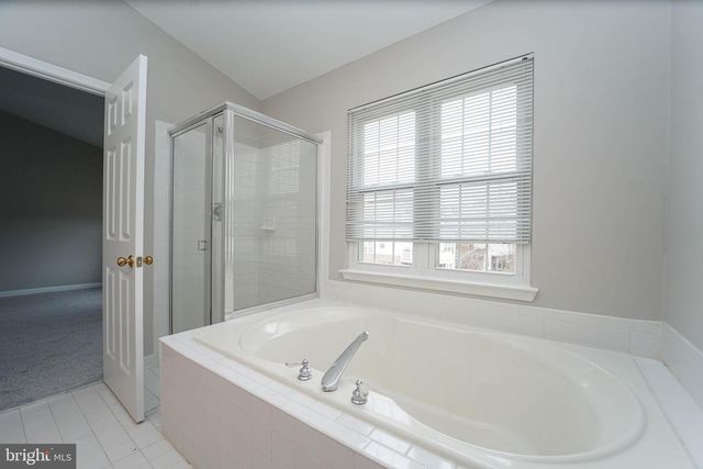10 PEPPERDINE CIR, Baltimore, MD 21228