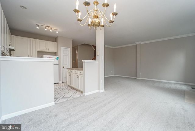 10 PEPPERDINE CIR, Baltimore, MD 21228