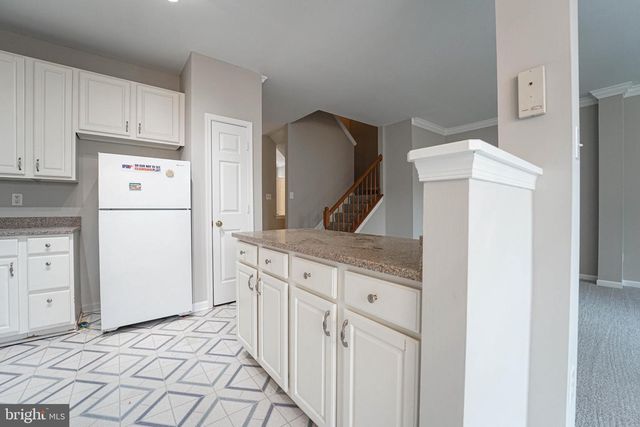 10 PEPPERDINE CIR, Baltimore, MD 21228