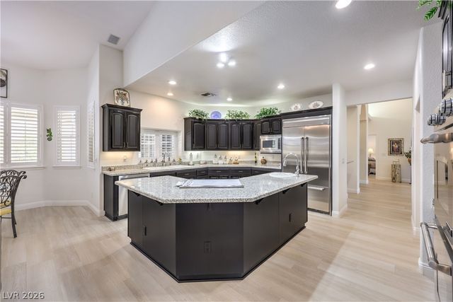 2421 La Seyne Court, Las Vegas, NV 89128