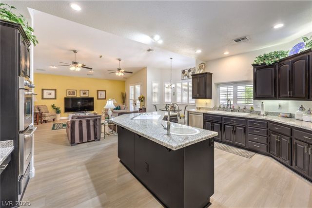 2421 La Seyne Court, Las Vegas, NV 89128