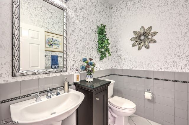 2421 La Seyne Court, Las Vegas, NV 89128
