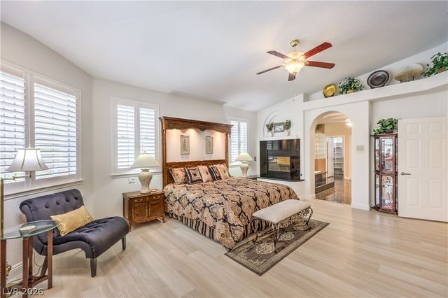 2421 La Seyne Court, Las Vegas, NV 89128