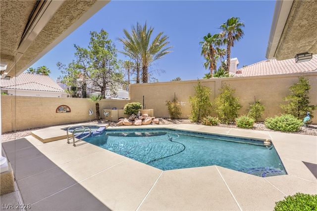 2421 La Seyne Court, Las Vegas, NV 89128
