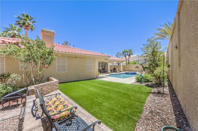 2421 La Seyne Court, Las Vegas, NV 89128