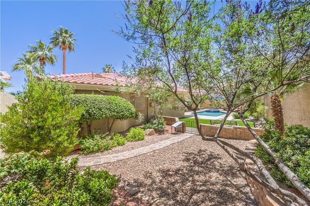 2421 La Seyne Court, Las Vegas, NV 89128