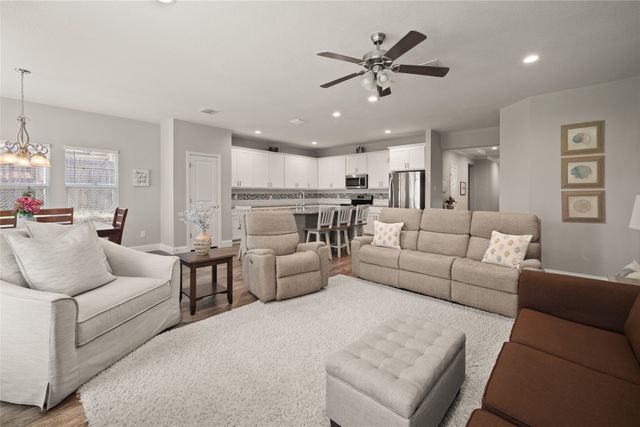 5604 Wainwright Drive, Fort Worth, TX 76112