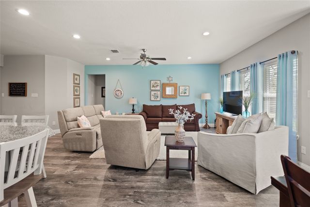 5604 Wainwright Drive, Fort Worth, TX 76112