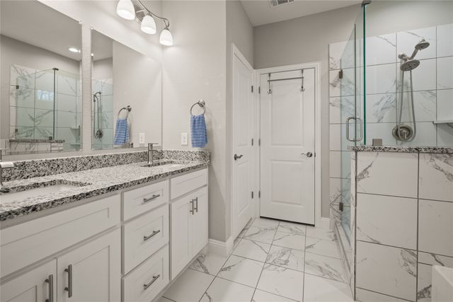 5604 Wainwright Drive, Fort Worth, TX 76112