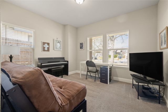 5604 Wainwright Drive, Fort Worth, TX 76112