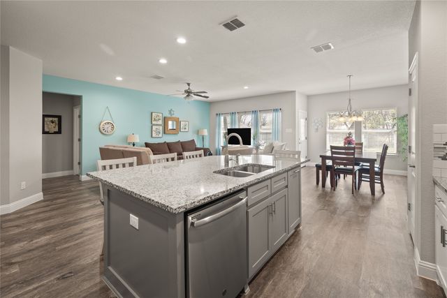 5604 Wainwright Drive, Fort Worth, TX 76112