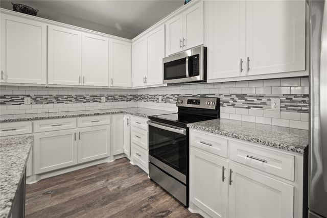 5604 Wainwright Drive, Fort Worth, TX 76112