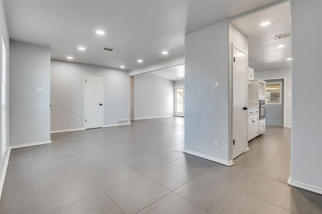 314 Timberline Drive, Duncanville, TX 75137