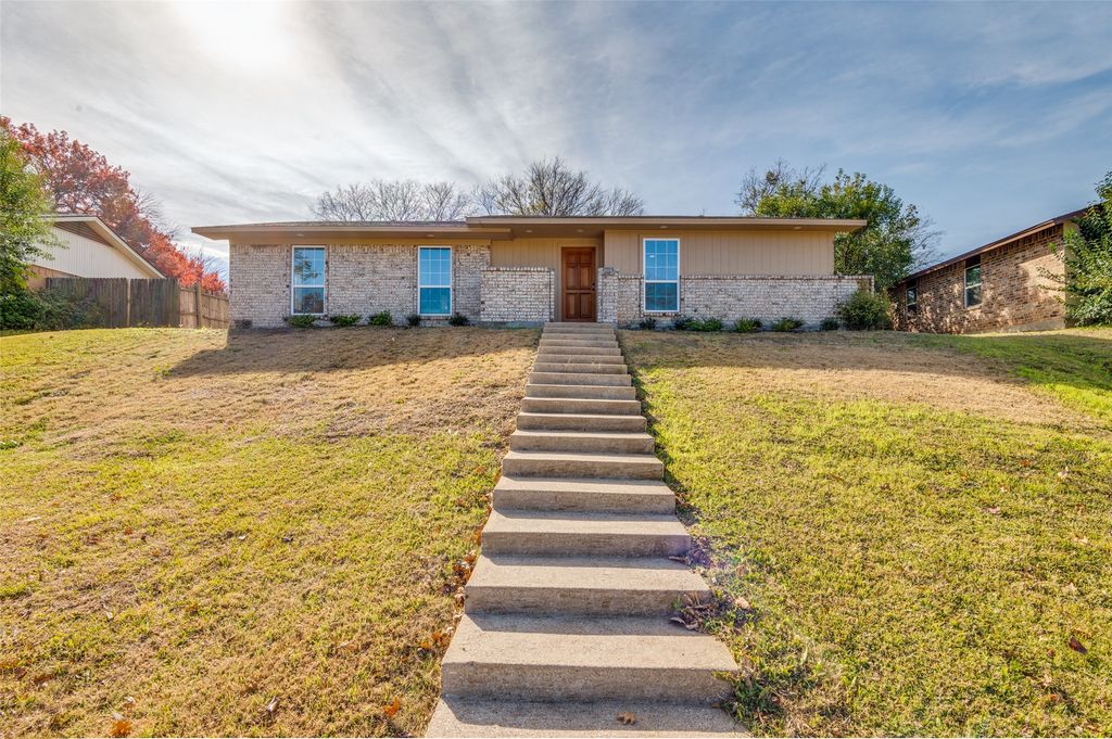 314 Timberline Drive, Duncanville, TX 75137