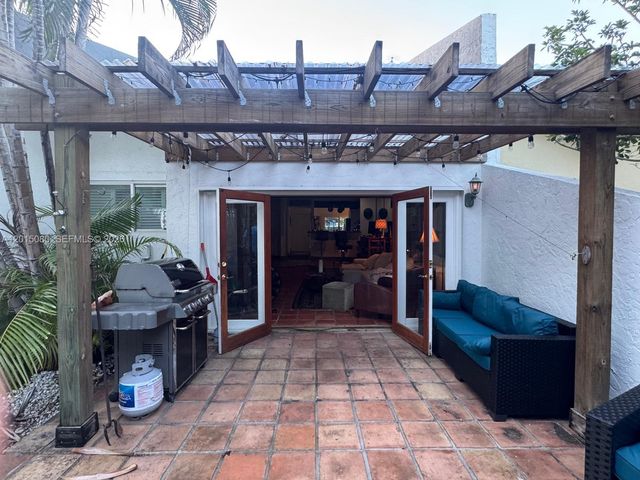 1260 SE 2nd St 1260, Fort Lauderdale, FL 33301