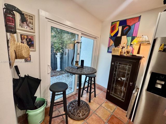 1260 SE 2nd St 1260, Fort Lauderdale, FL 33301