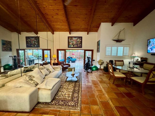1260 SE 2nd St 1260, Fort Lauderdale, FL 33301