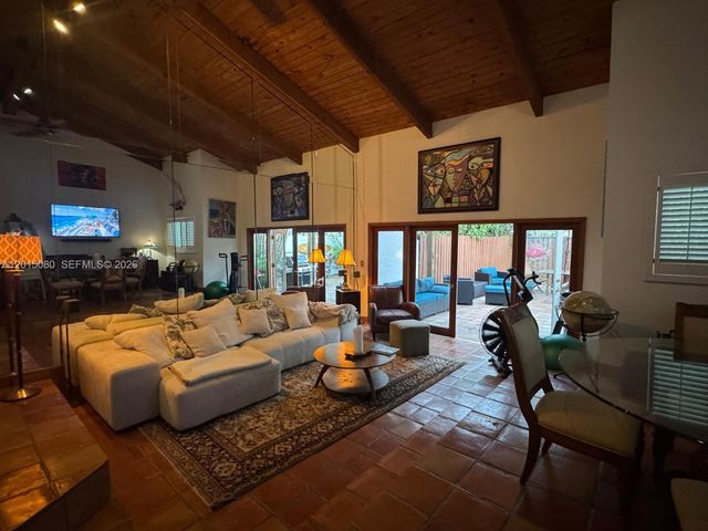 1260 SE 2nd St 1260, Fort Lauderdale, FL 33301