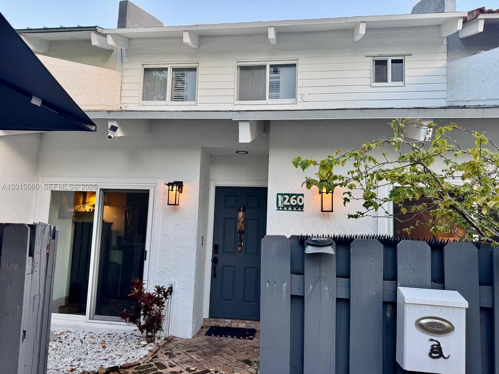 1260 SE 2nd St 1260, Fort Lauderdale, FL 33301