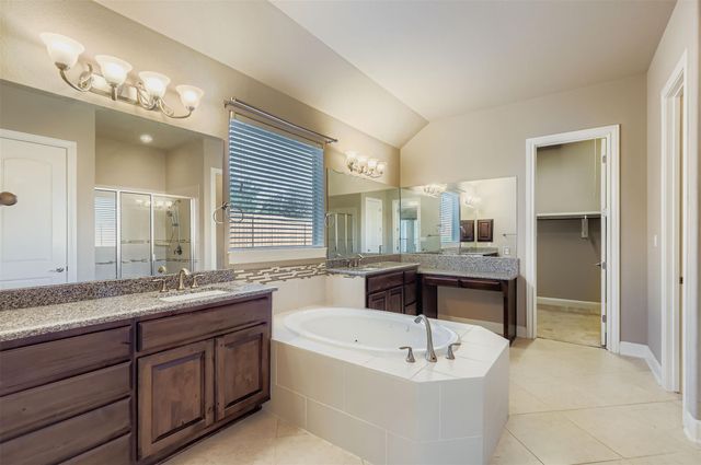 2216 Traditions CT, Leander, TX 78641