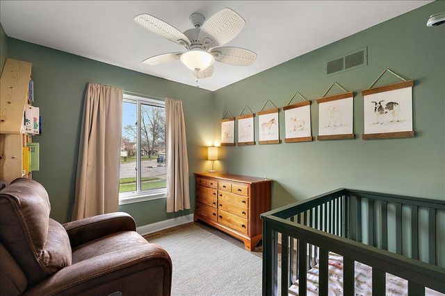 15621 Cox Street, Clinton Township, MI 48038