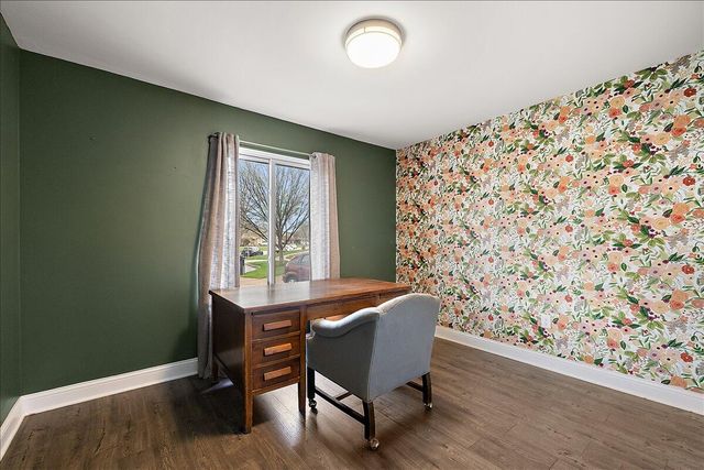 15621 Cox Street, Clinton Township, MI 48038