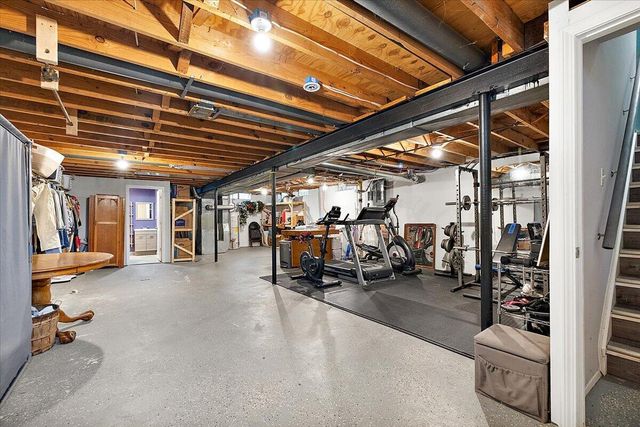 15621 Cox Street, Clinton Township, MI 48038