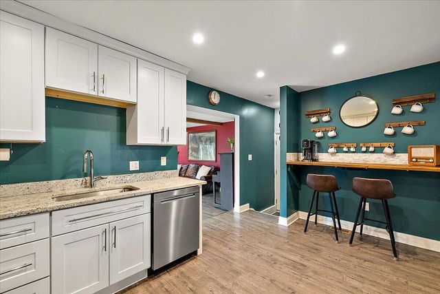 15621 Cox Street, Clinton Township, MI 48038