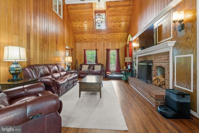 42 CREEK RD, Lumberton, NJ 08048