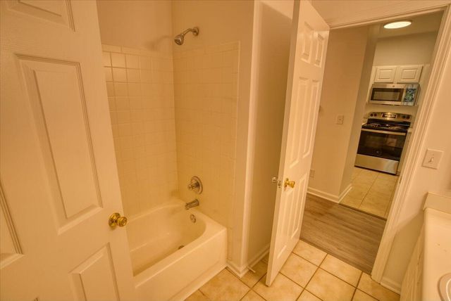 1600 Long Grove Drive 1313, Mount Pleasant, SC 29464