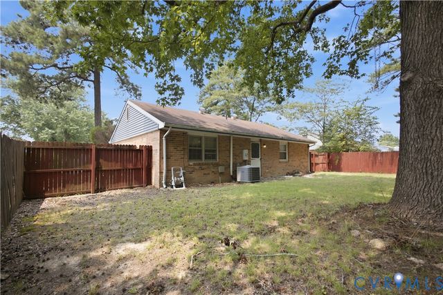 335 E Jerald St, Highland Springs, VA 23075
