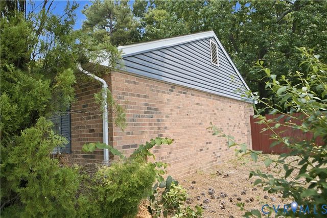 335 E Jerald St, Highland Springs, VA 23075