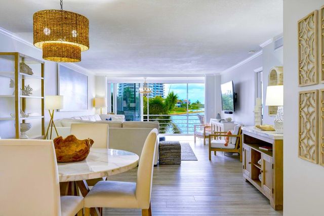 44 Yacht Club Drive 210, North Palm Beach, FL 33408