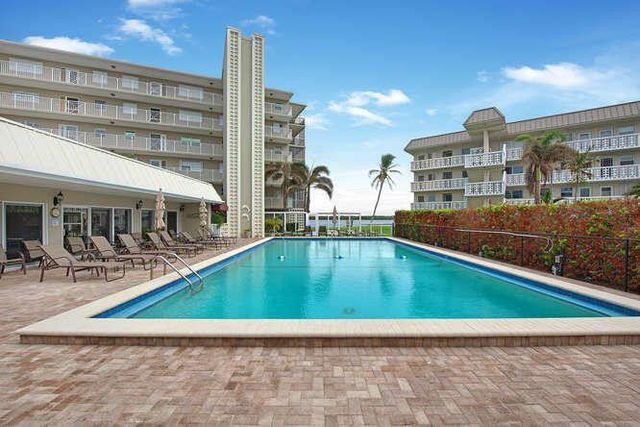 44 Yacht Club Drive 210, North Palm Beach, FL 33408