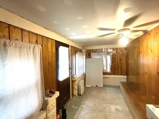 2 W Garfield Avenue, Gosport, IN 47433