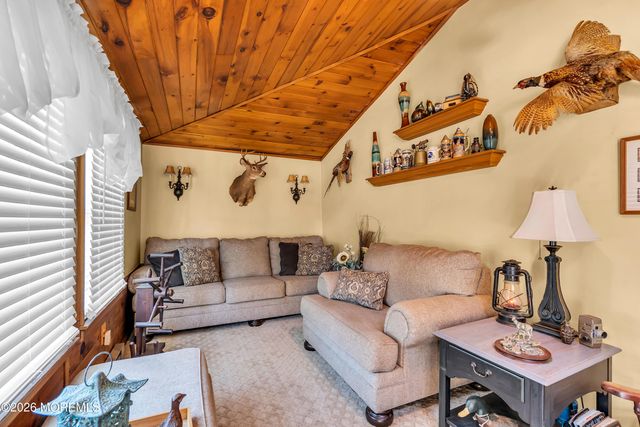 637 Prospect Avenue, Pine Beach, NJ 08741