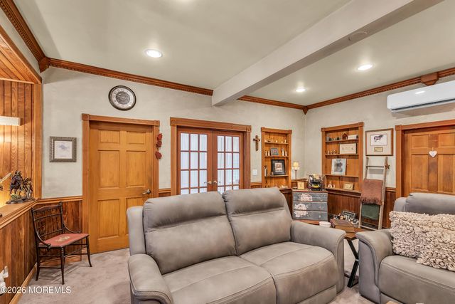 637 Prospect Avenue, Pine Beach, NJ 08741